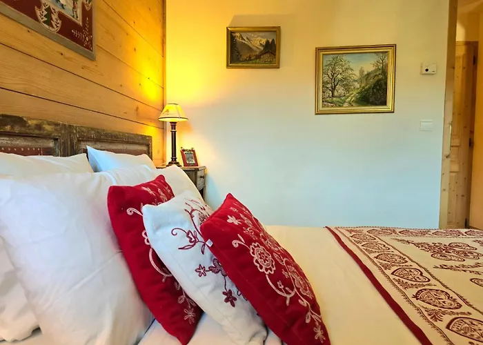 Chalet Near Centre Of *