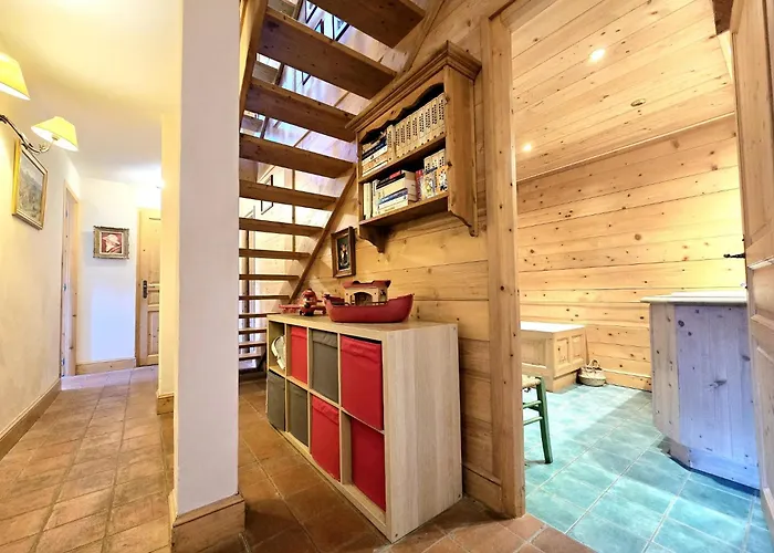 Chalet Near Centre Of Megève