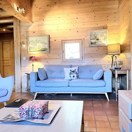 Near Centre Of Horská chata *