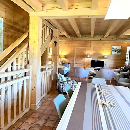 Feriehus Close To Centre De Megève